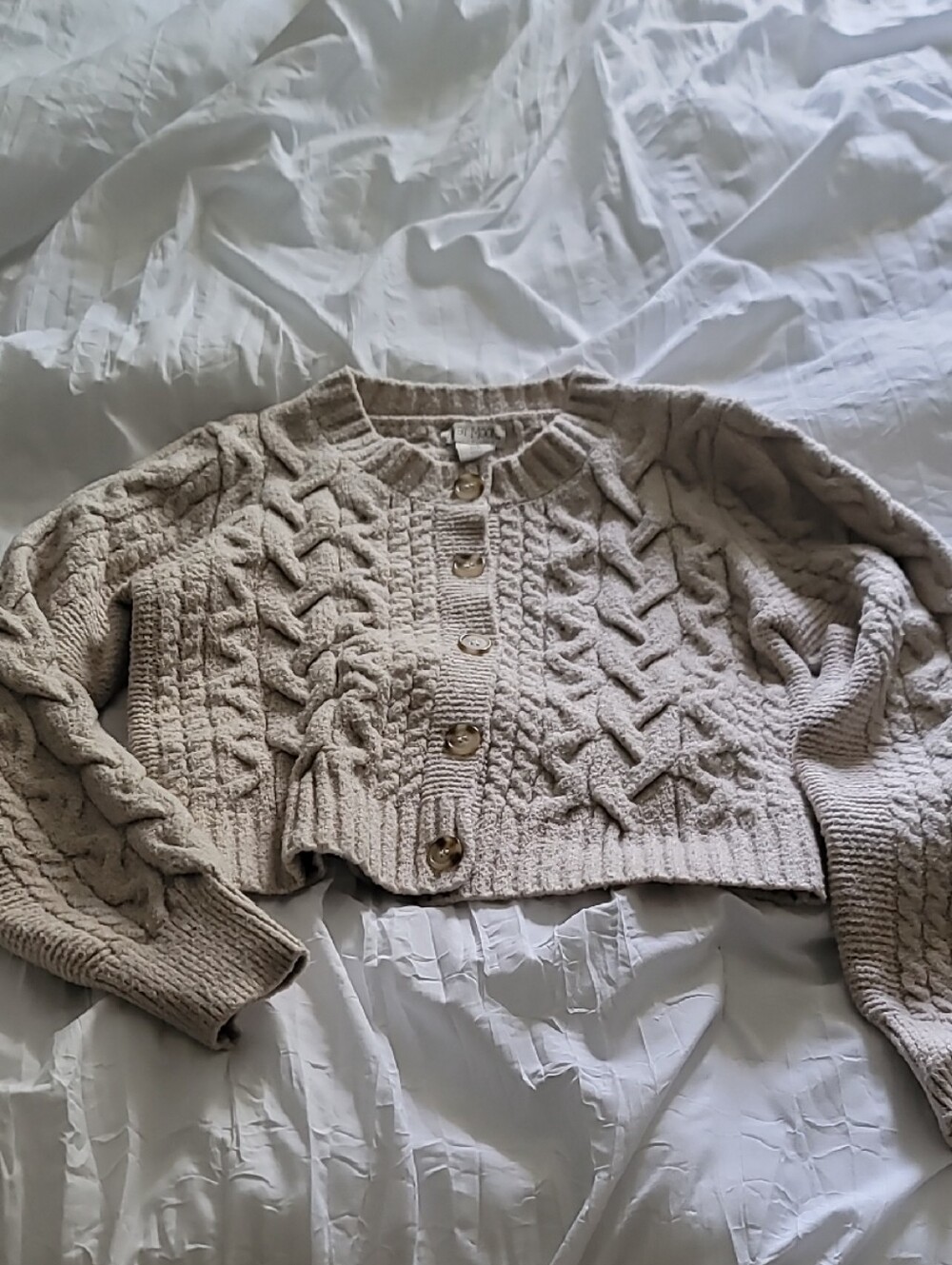 Ruby Moon Cropped Cable Knit Cardigan in Oatmeal